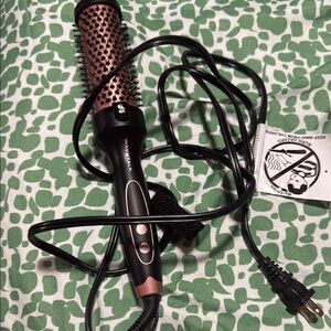 Black and Gold Hair Styling Brush